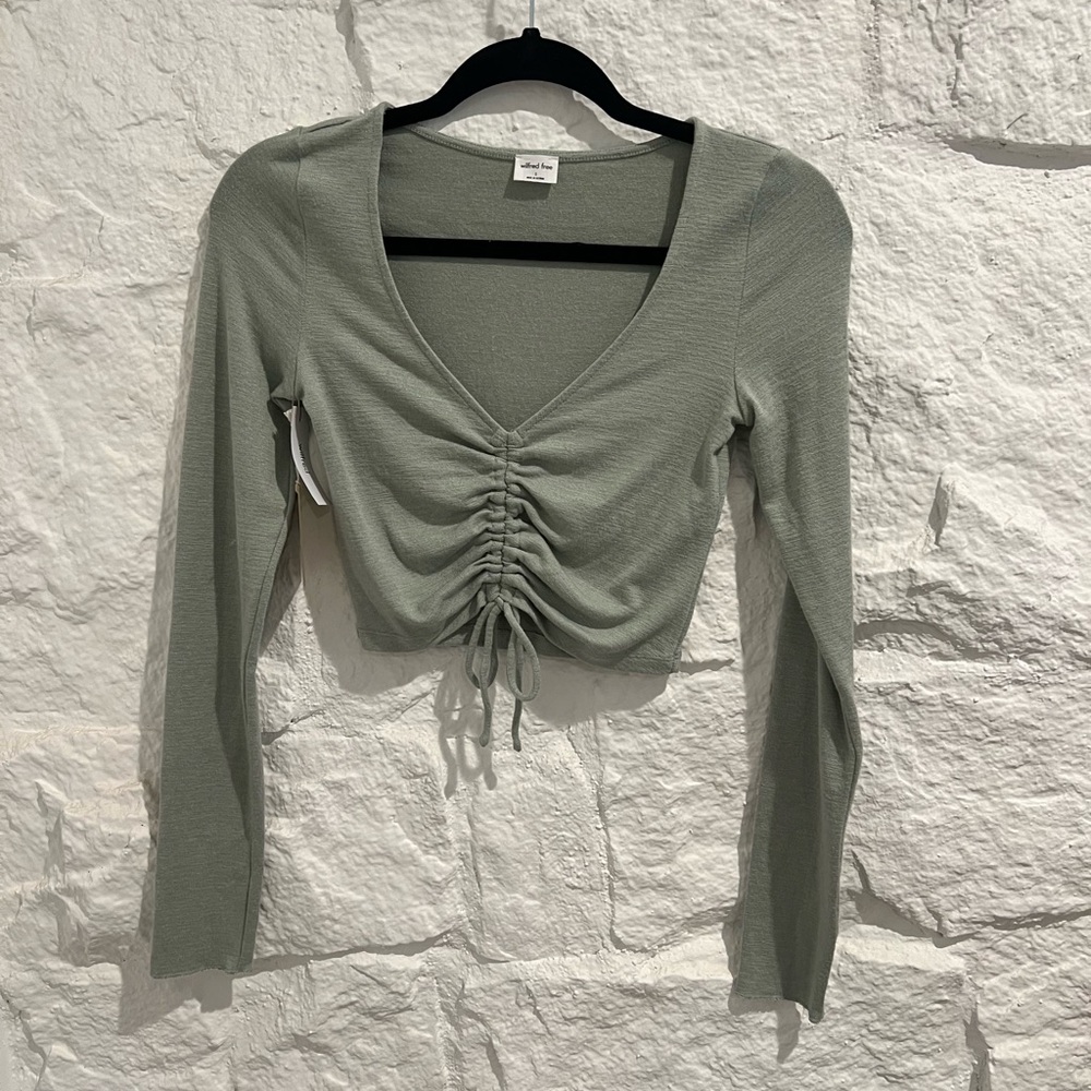 Aritzia Wilfred Ruched V-Neck Long Sleeve Top in Light Silver Sage Green